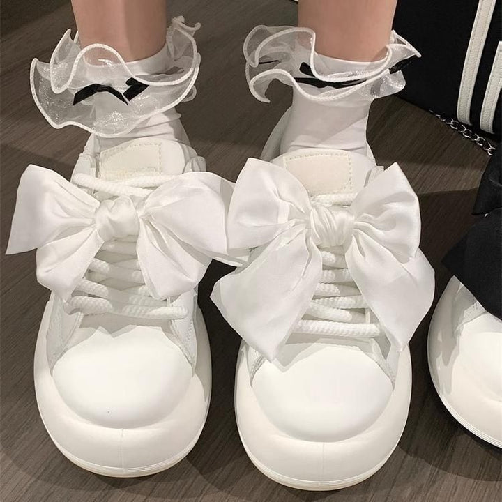 Women's sneakers with fashionable bow design and comfort sole Mune Fashion