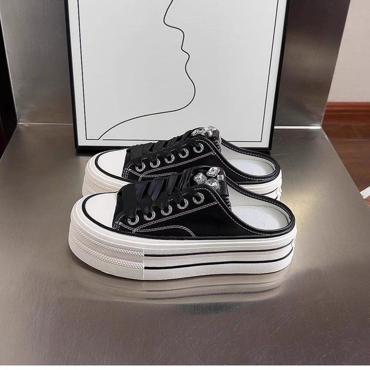 Ladies fashionable Slip-On Sneakers with sturdy platform and elegant satin straps Mune Fashion