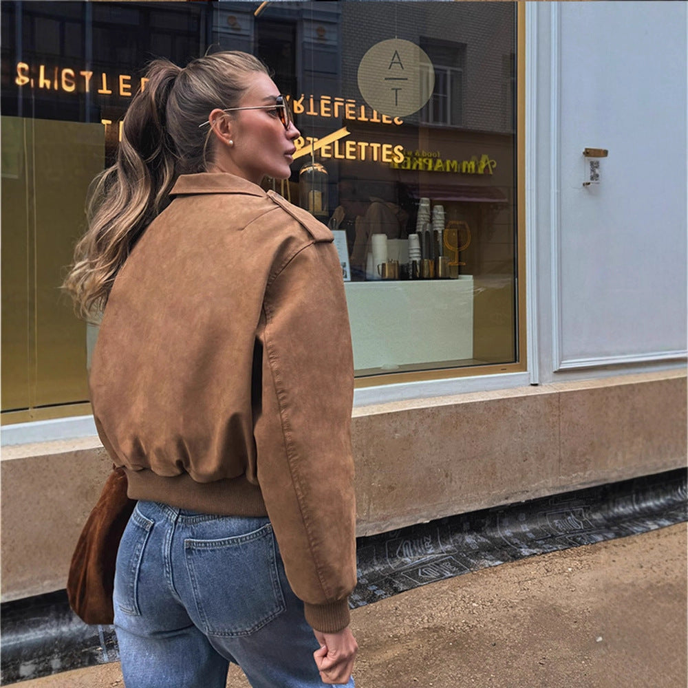 Women's short-cut bomber jacket made of faux suede with ribbed cuffs Mune Fashion