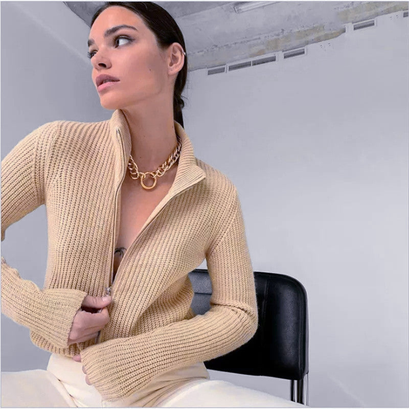 Women's Cardigan with High Collar and Innovative Zipper Mune