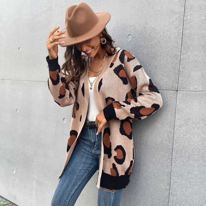 Women's Longline Cardigan in Leo Jacquard with Open Front and Ribbed Cuffs Mune Fashion