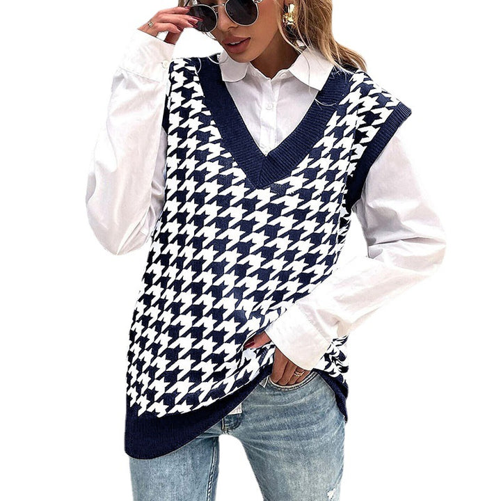 Ladies High-Quality Knit Sweater with V-Neck and Houndstooth Pattern Mune Fashion