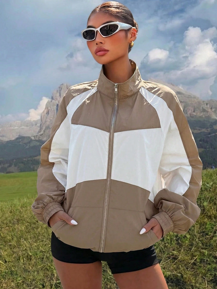 Women’s Lightweight Windbreaker Jacket with High Stand Collar and Colorblock Design Mune Fashion