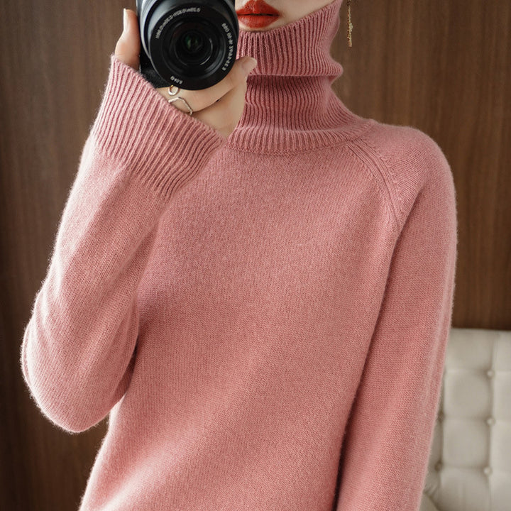 Women's turtleneck sweater made of soft wool blend with extended cuffs Mune Fashion