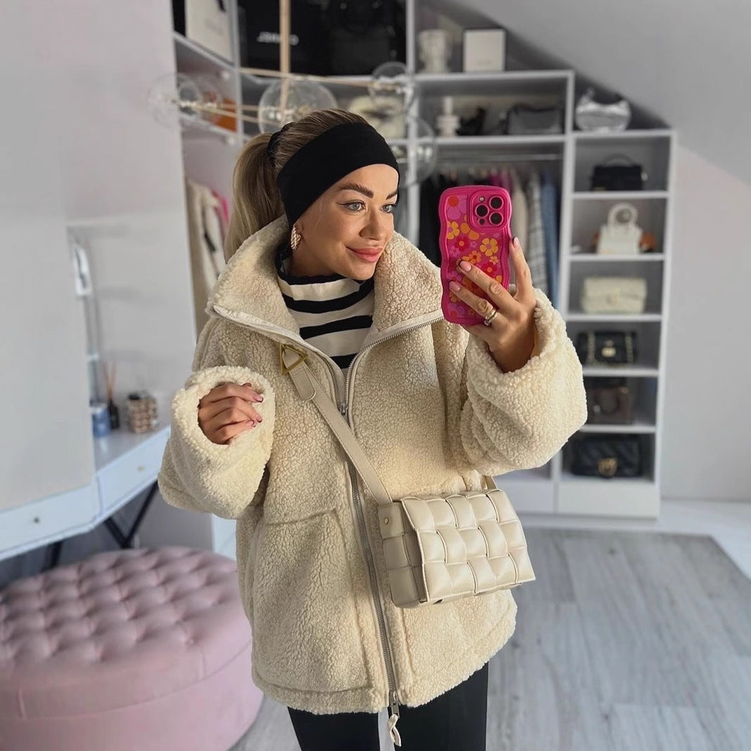 Women's Oversize Teddy Fleece Jacket with Stand-up Collar and Patch Pockets Mune Fashion