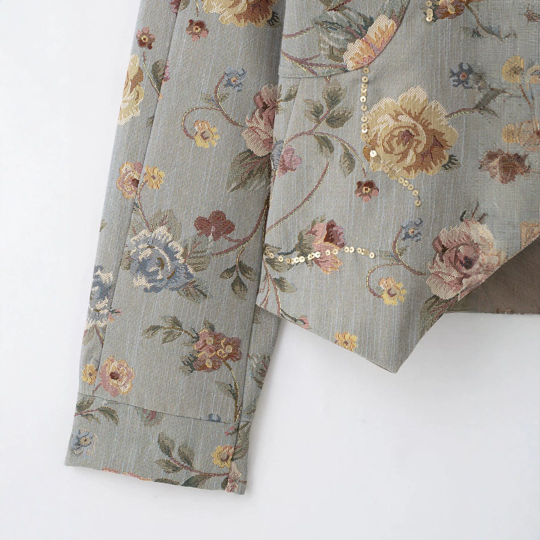 Ladies short jacket in jacquard floral pattern with stand-up collar and decorative button placket Drune