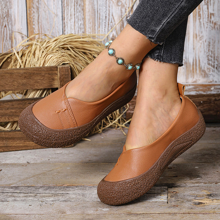 Women's comfortable Slip-On platform ballerina with structured rubber outsole and soft PU upper Mune Fashion