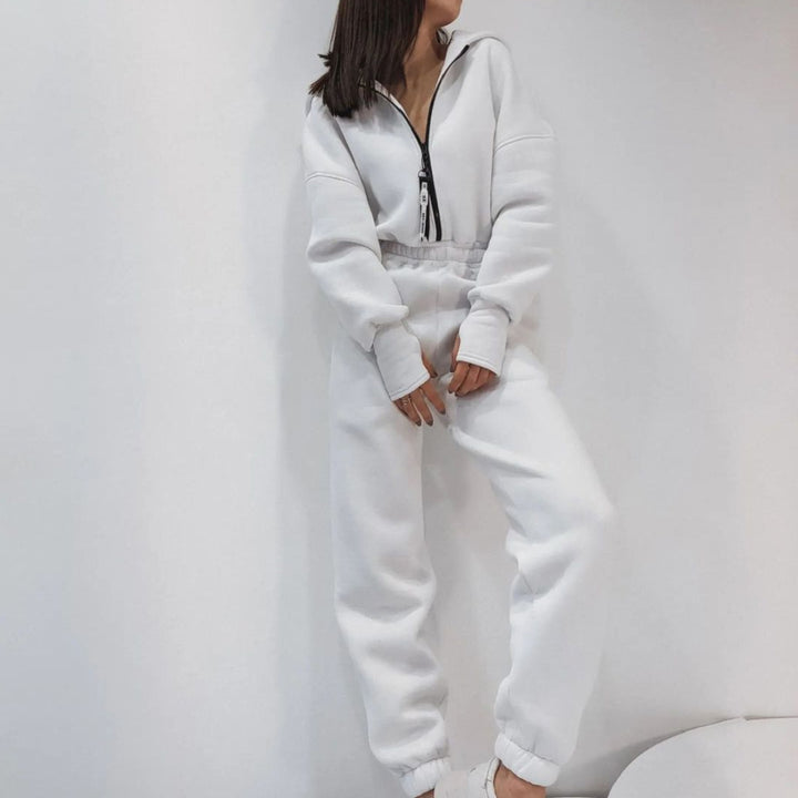 Women's short half-zip loungewear set with elastic waistband and oversized fit Mune Fashion