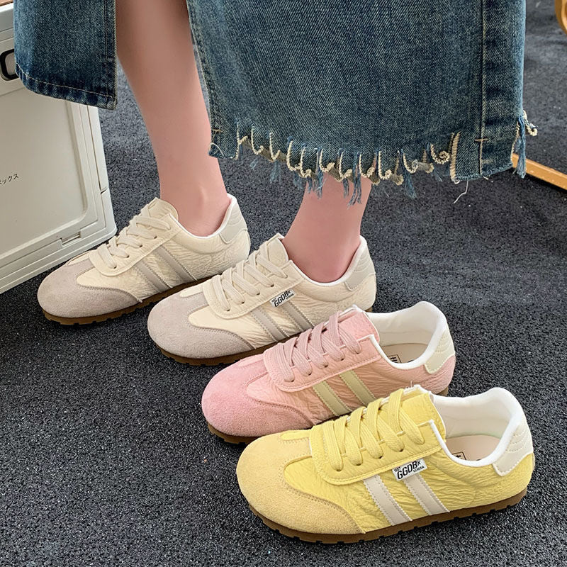 Women's sporty sneakers made of high-quality suede with a sturdy sole Mune Fashion