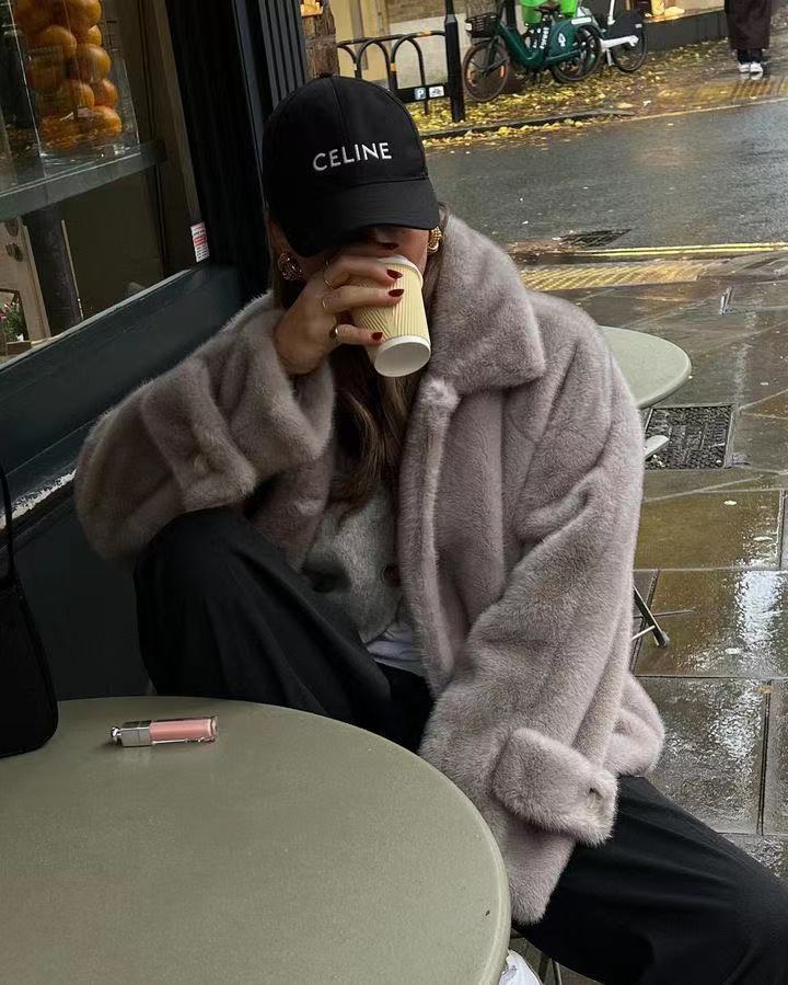 Women's Oversize Faux Fur Coat with Lapel Collar, Patch Pockets and Button Placket Mune Fashion