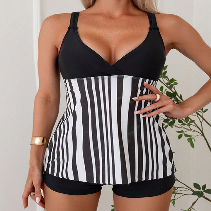 Women’s tankini with wide striped pattern and comfortable shorts Mune Fashion
