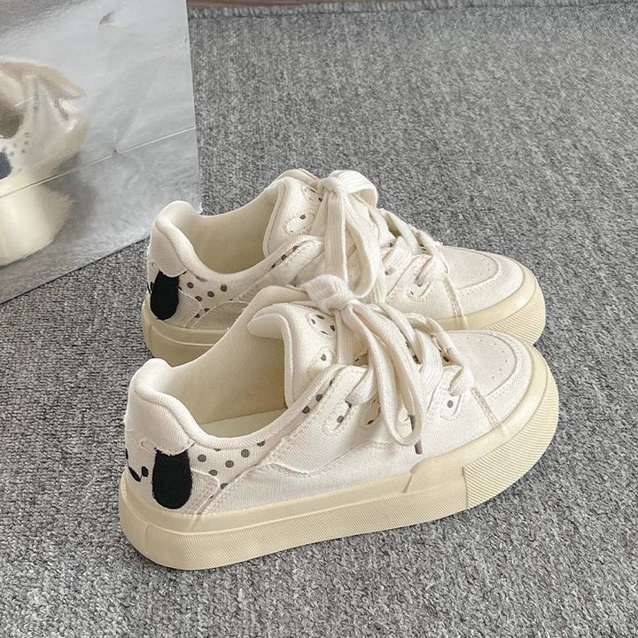 Women Comfortable Sneakers with Thick Platform and Playful Lace-Up System Mune Fashion