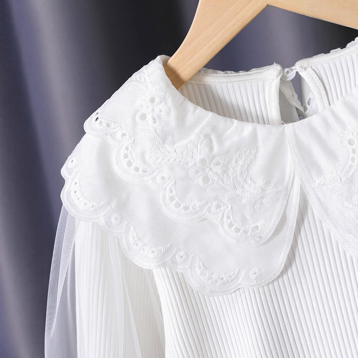 Girl's fashionable blouse with elegant lace collar and tulle sleeves Mune Fashion