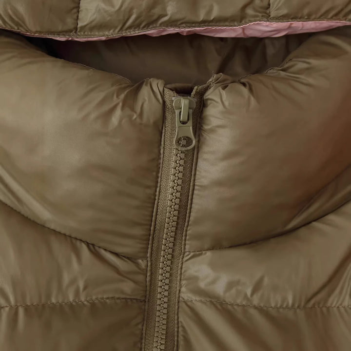 Women nan padded quilted jacket with detachable hood, high collar and large flap pockets Mune Fashion