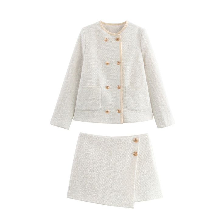 Women's Boucle-Tweed-Short Jacket with Gold Buttons, Round Neck and Patch Pockets Mune Fashion