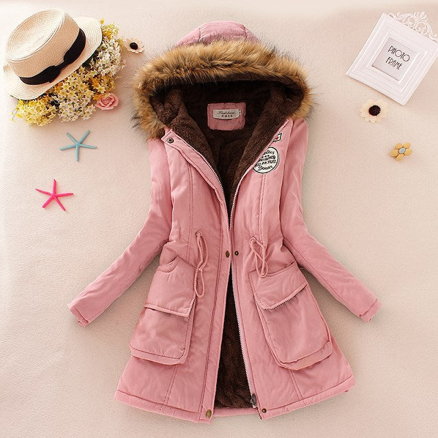 Women's padded parka with faux fur hood, teddy lining and drawstring at the waist Mune Fashion