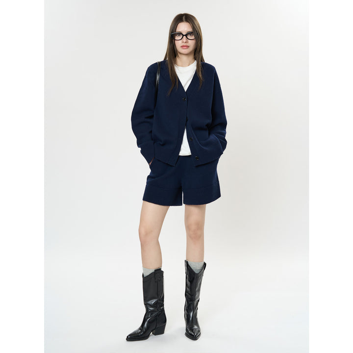 Women's Oversized Knit Cardigan with V-Neck, Button Placket and Soft Draping Mune Fashion
