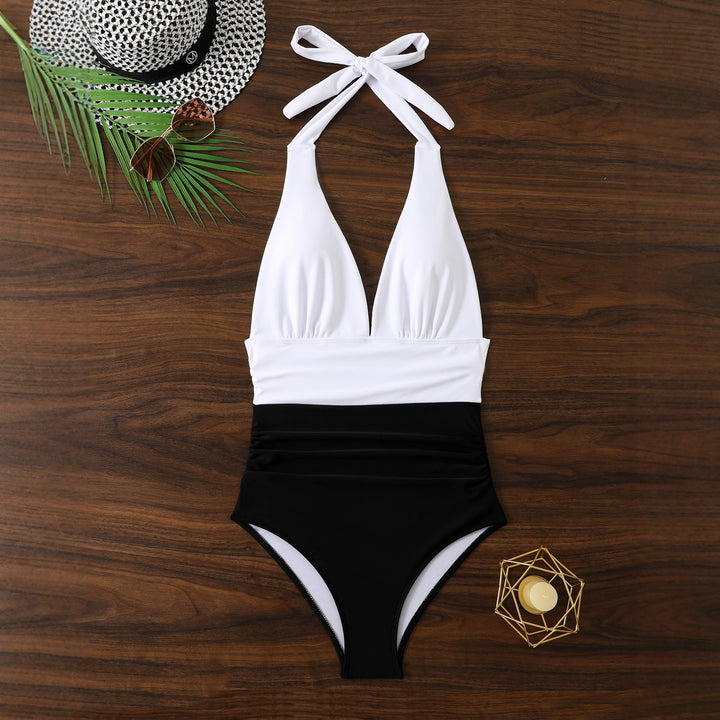 Women Elegant Halterneck Swimsuit with Fashionable Cut Mune Fashion