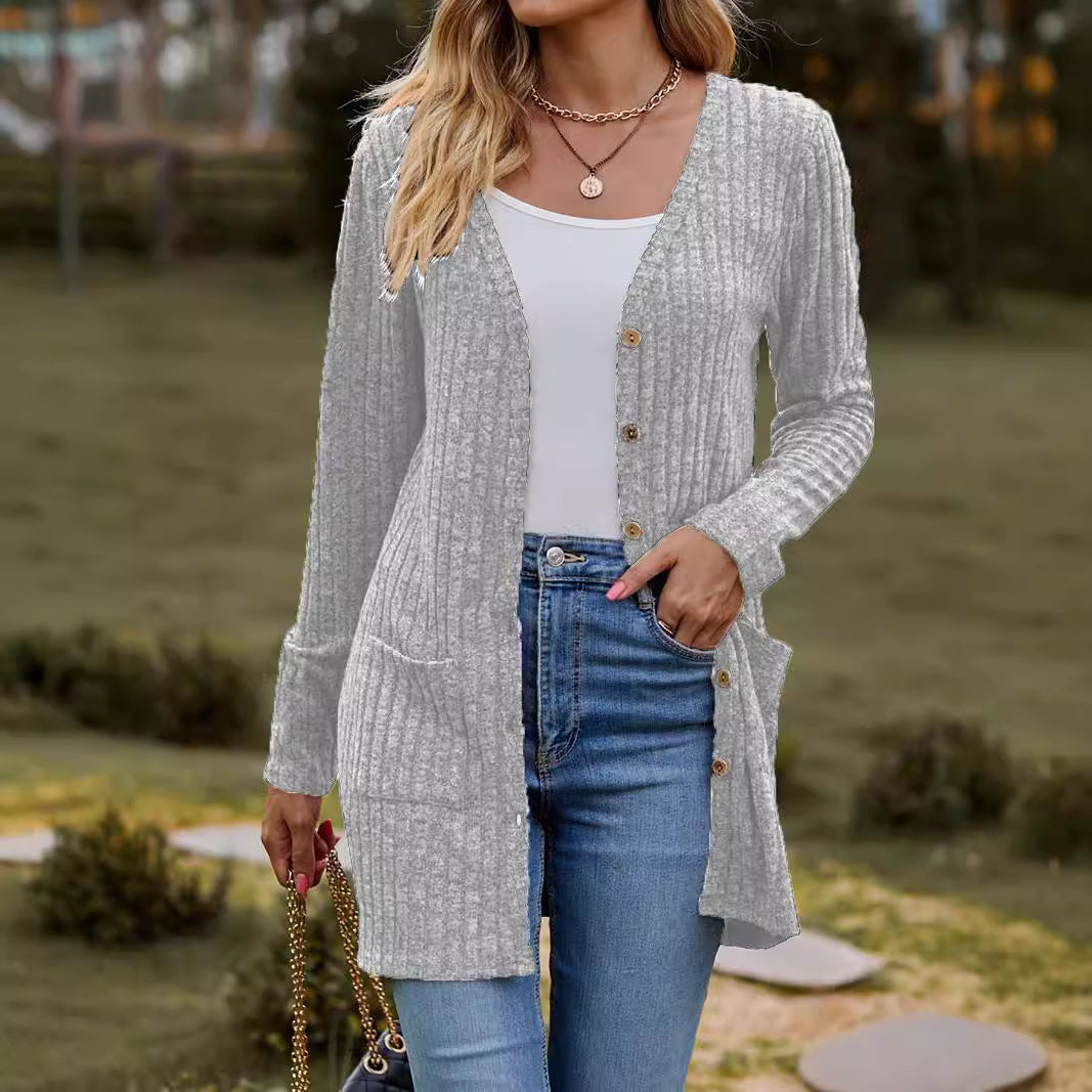 Women's longer ribbed knitted cardigan with patch pockets and wooden buttons Mune Fashion
