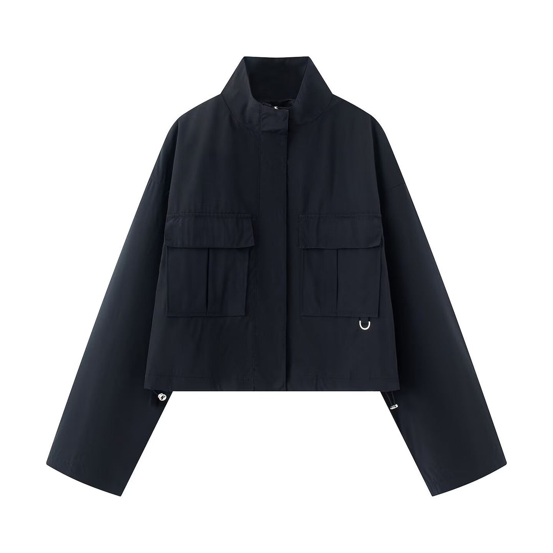 Women's short-cut utility jacket with stand-up collar and patch pockets Mune Fashion