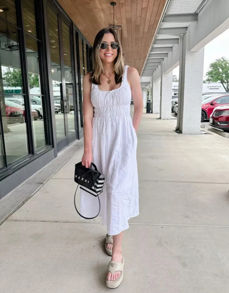 Women's knee-length linen look dress with smocked bodice, elastic waistband and wide straps Mune Fashion