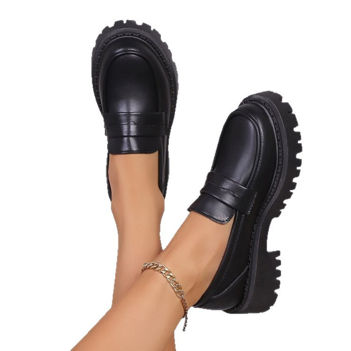 Women's chunky loafers with thick tread sole and platform heel Mune Fashion