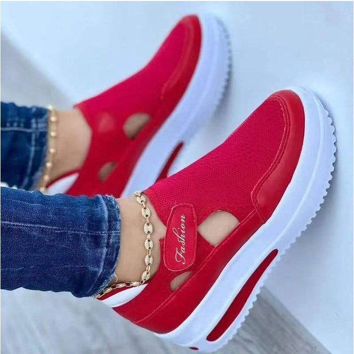 Damen Slip-On Keil-Sneaker mit luftiger Strickoberseite, Cut-Out-Details und Klettverschluss Mune Fashion