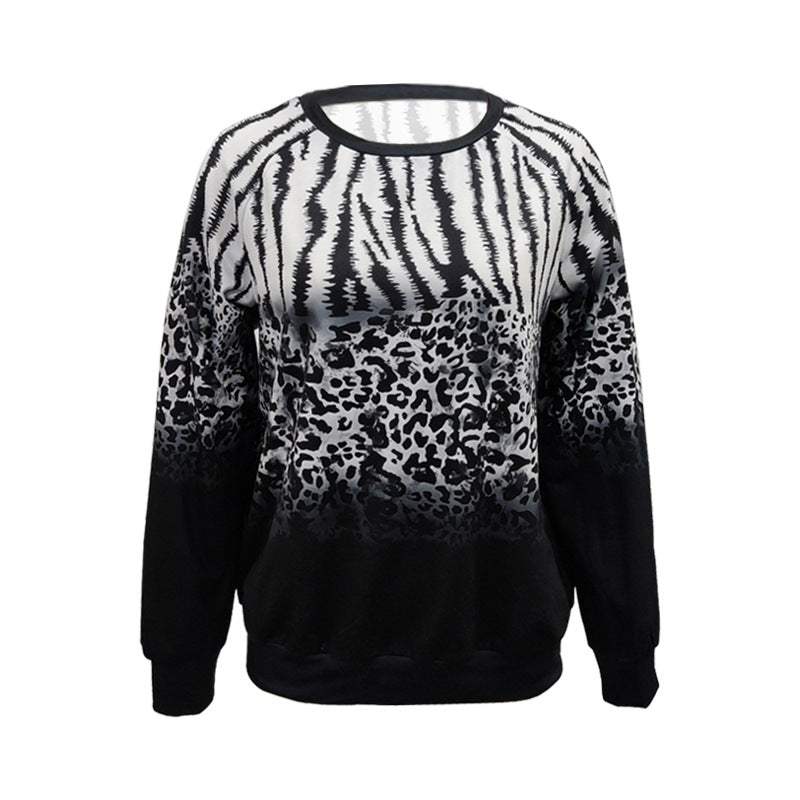 Women Animal Print Oversize Knit Sweater with Round Neckline and Gradient Mune Fashion