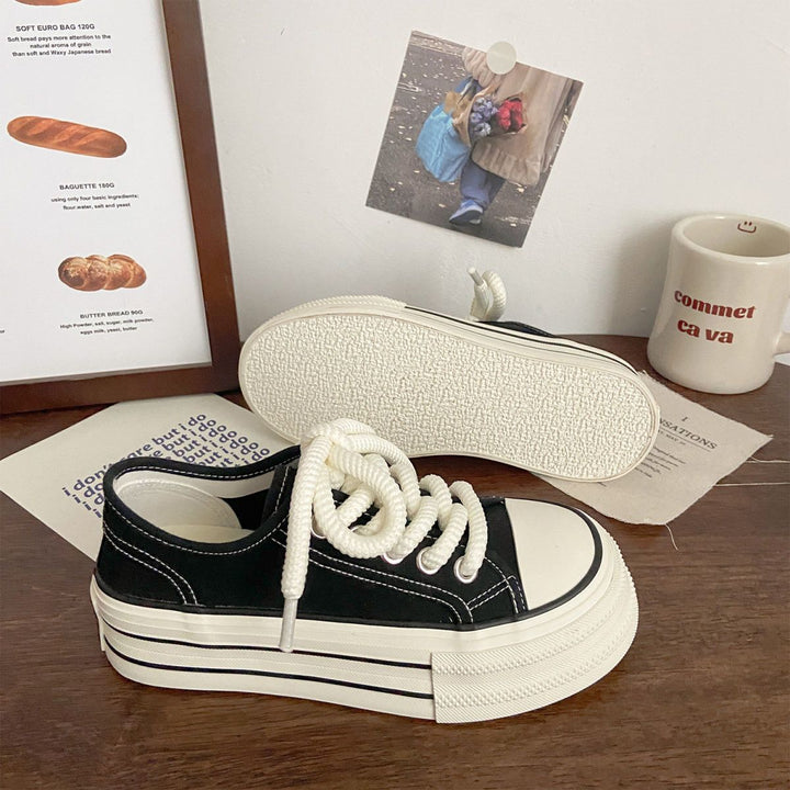 Women's Fashion Platform Sneakers with sturdy upper material and striped sole profile Mune Fashion