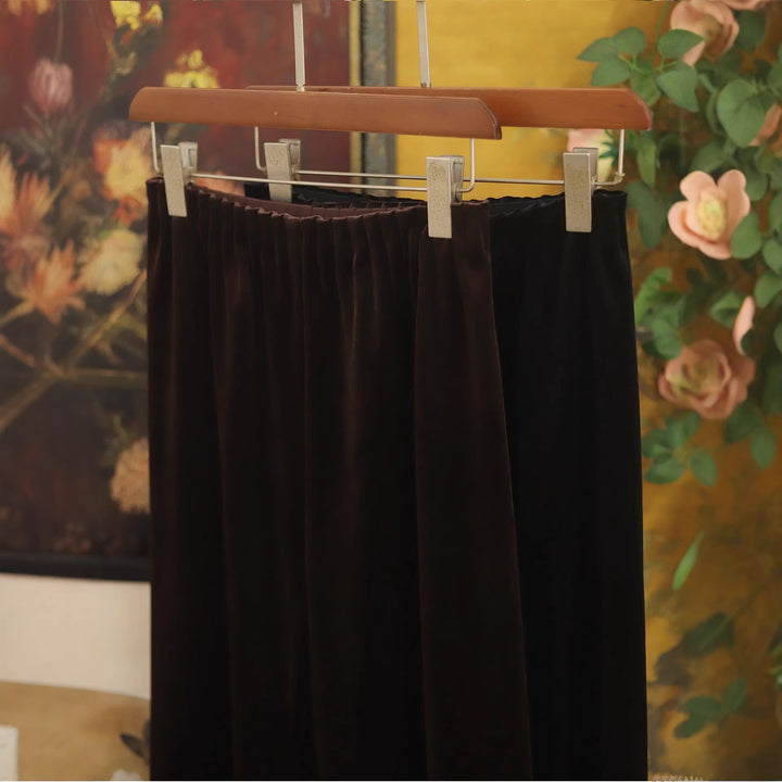 Women's Elegant Velvet Skirt with Elastic Waist Mune Fashion