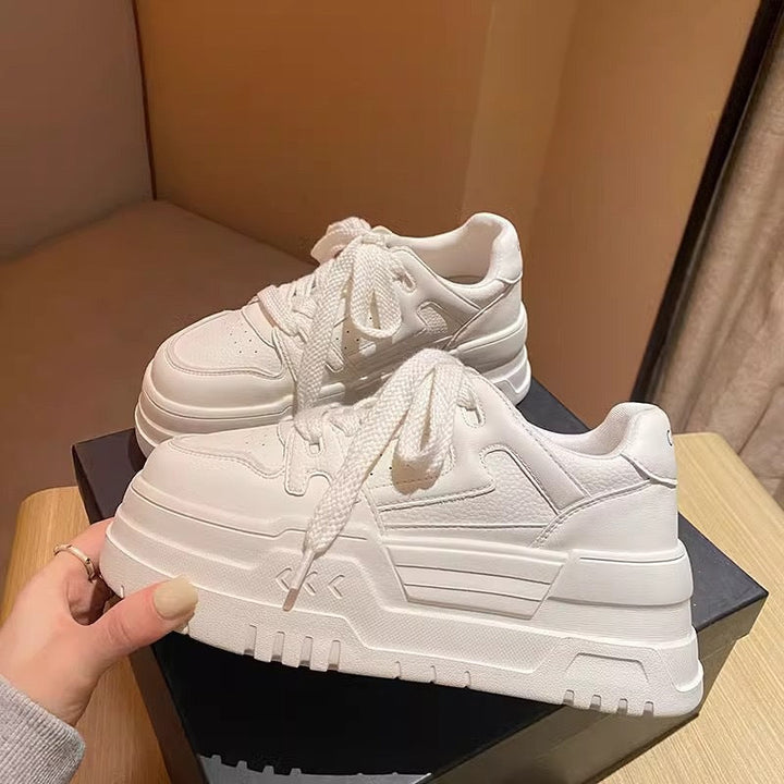 Women Chunky Sneakers with sporty design and chunky sole Mune Fashion