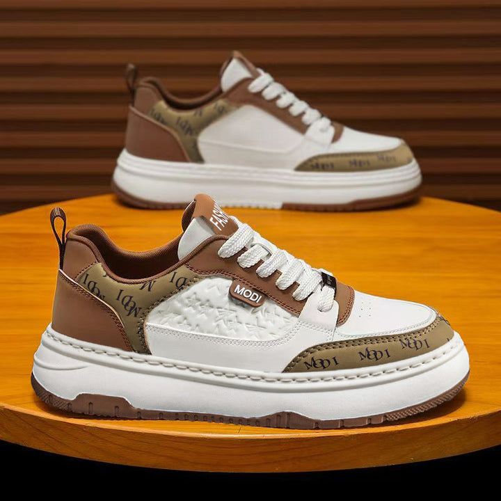 Women's sporty sneakers with non-slip sole and fashionable accents Mune Fashion