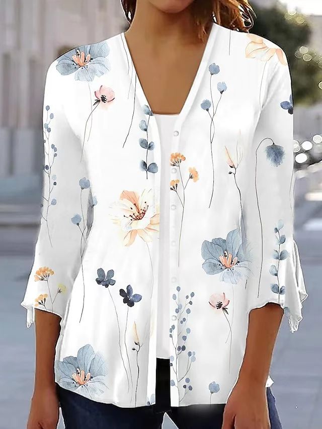 Women's light chiffon blouse with watercolor flower print, V-neck, button placket and three-quarter sleeves Mune Fashion