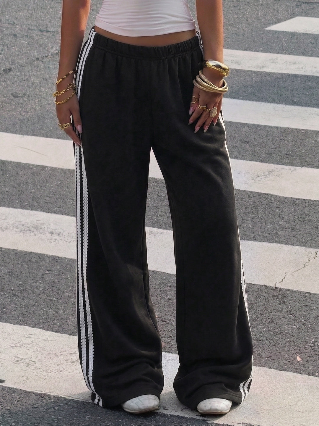 Women's Wide Training Pants with Elastic Waistband and Contrast Stripes Mune Fashion