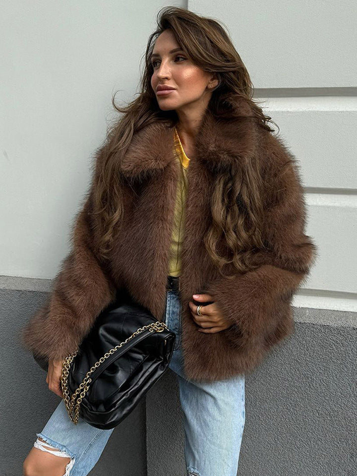 Women's Short Cut Voluminous Faux Fur Coat with Wide Shawl Collar Mune Fashion