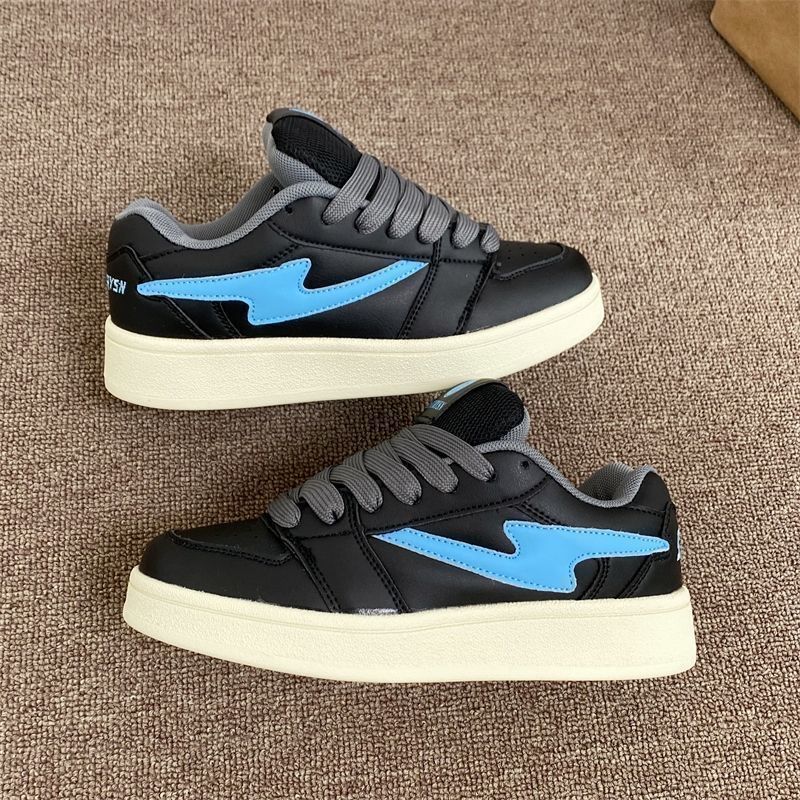 Women's sneakers in a sporty-elegant design with breathable upper material Mune Fashion