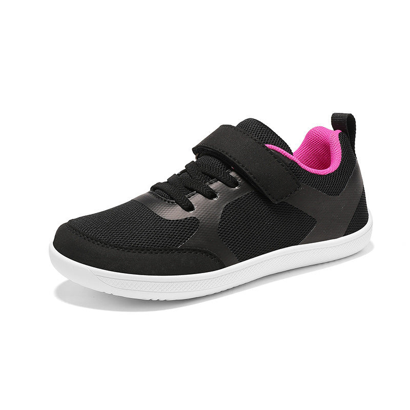 Unisex lightweight mesh sneakers with elastic lacing system, velcro closure and EVA midsole Mune Fashion