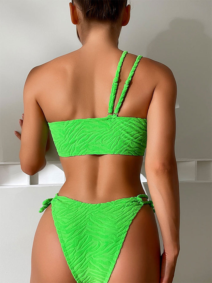 Women's bikini set with innovative wrap detail and elastic material Mune Fashion