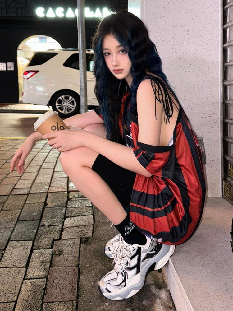 Women's oversized sports shirt with lacing detail and breathable mesh Mune Fashion