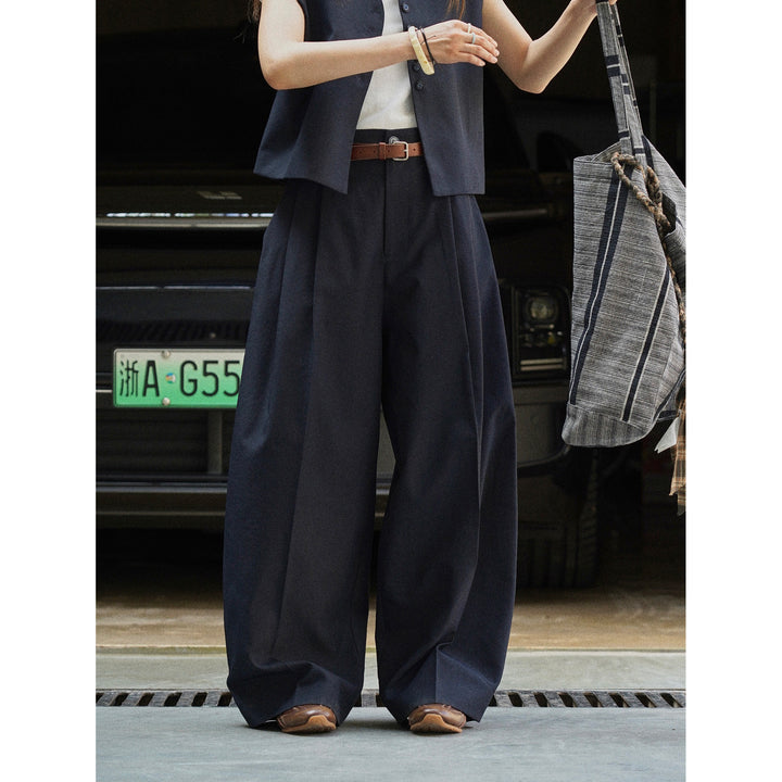 Women Wide High-Waisted Marlene Pants with Pleats and Low Crotch Mune Fashion
