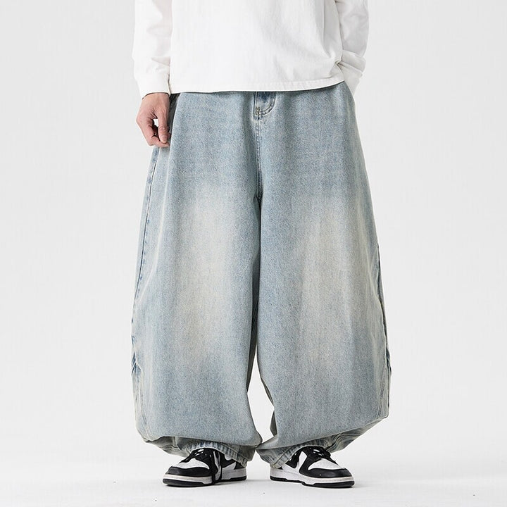 Men's extra-wide baggy jeans with a deep step, relaxed low-crotch cut, and wide hem Mune Fashion