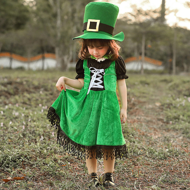 Girl costume as Irish leprechaun with voluminous skirt and high hat Mune Fashion