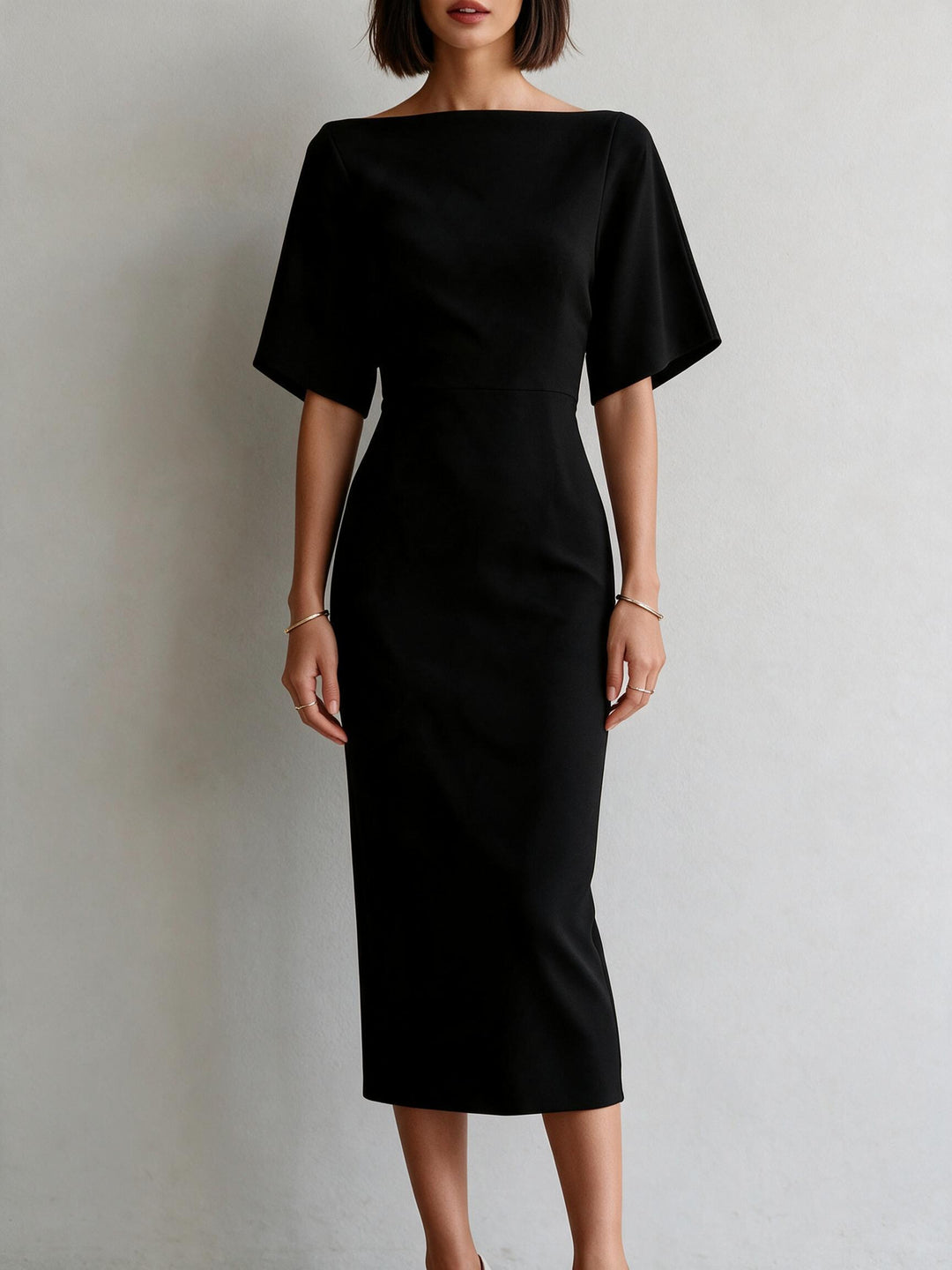 Ladies sheath dress with boat neck and kimono-like 3/4 sleeves Mune Fashion