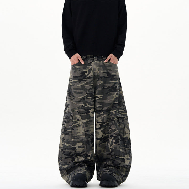 Men's Ultra Wide Cargo Pants in Baggy Cut with Low Crotch Mune Fashion