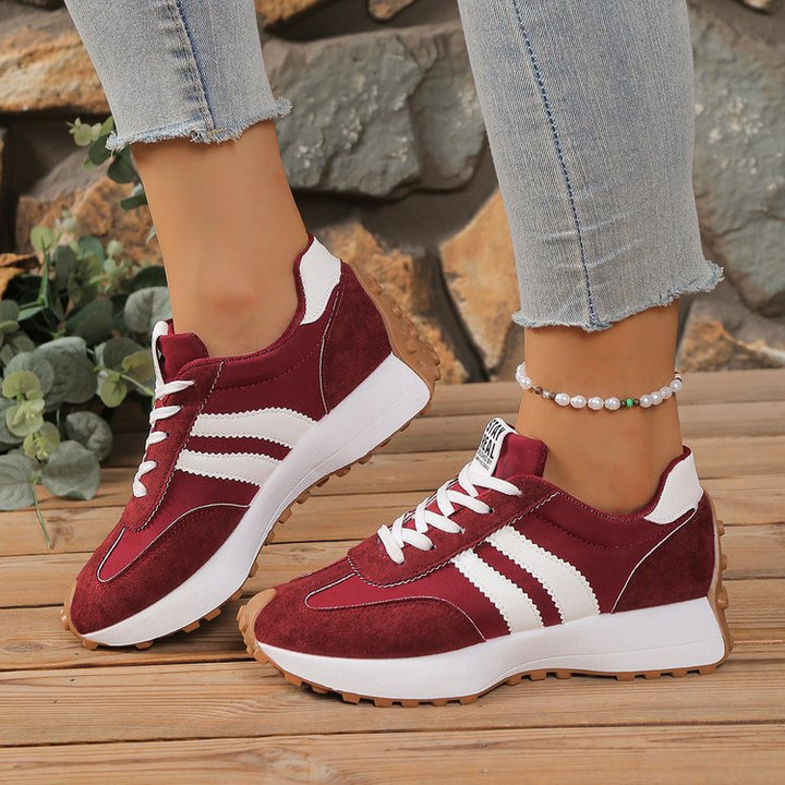 Women's retro runner in vintage style with velour and mesh mix as well as profiled rubber sole Mune Fashion