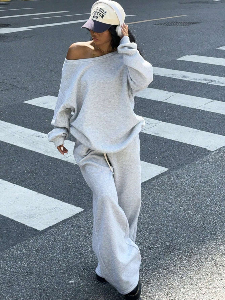 Women Oversized Off-Shoulder Sweatset with Wide Jogging Pants and Casual Fit Mune Fashion