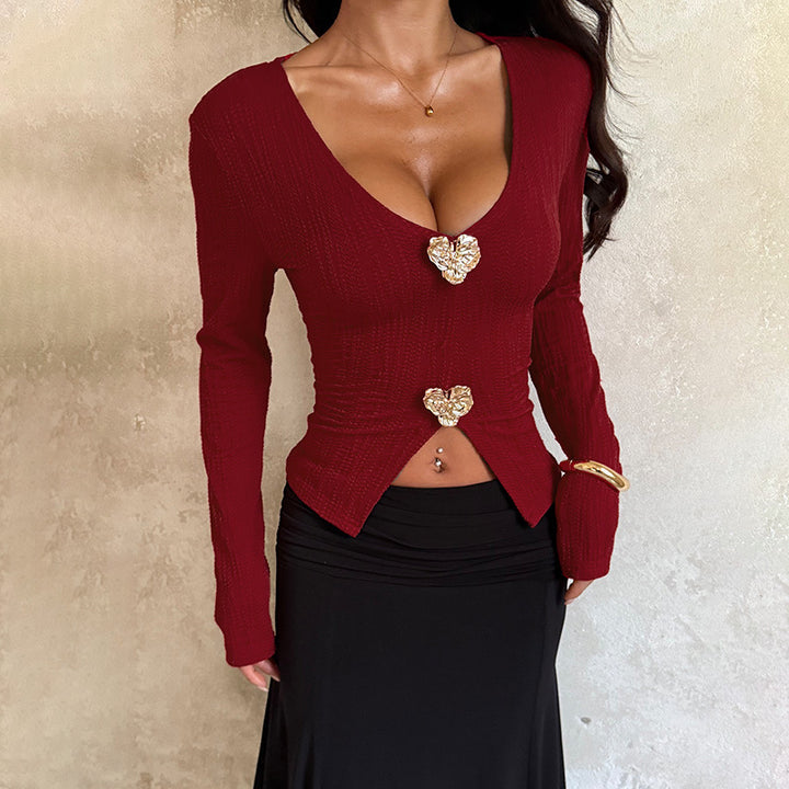 Women tailored fine knit cardigan with deep V-neck and decorative heart brooches Mune Fashion