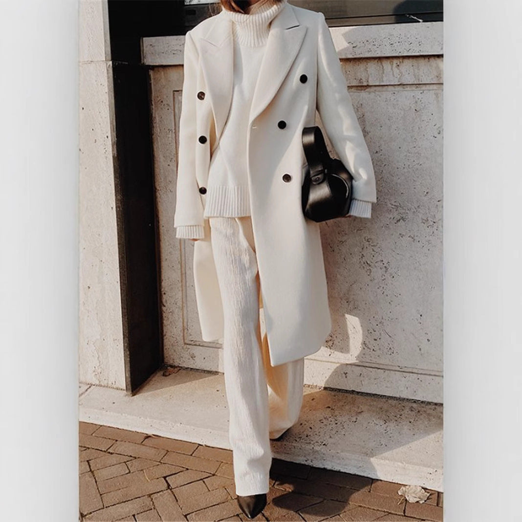 Women's double-breasted wool blend coat with oversized cut and wide lapels Mune Fashion