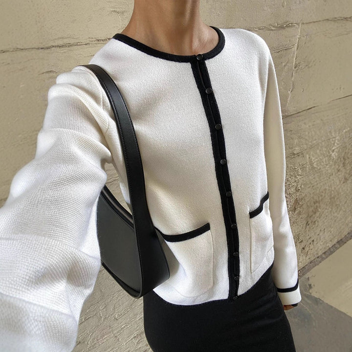 Women Fine Contrast Button Placket Cardigan with Piping and Applied Pockets Mune Fashion