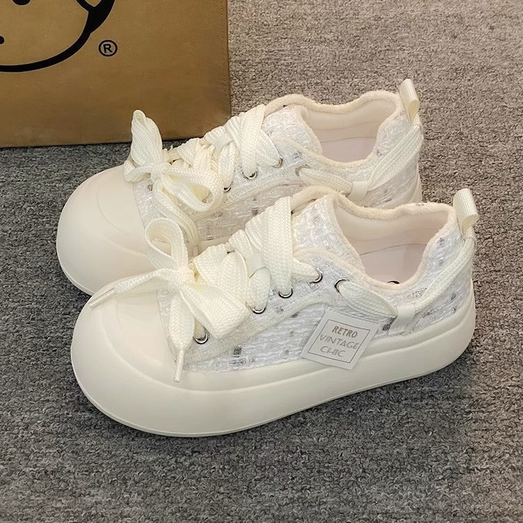 Ladies Vintage Sport Sneakers with comfortable rubber sole and soft upper material Mune Fashion